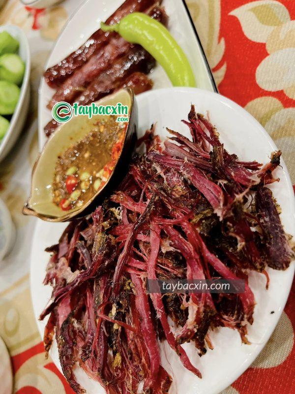 Người Gia Lai nói gì về thịt trâu gác bếp