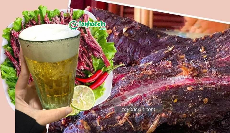 Cả thịt trâu gác bếp và thịt lợn gác bếp đều có ưu điểm riêng